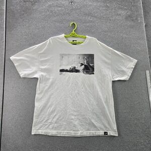 Primitive Apparel Men Shirt XXL White Graphic Print Woman Cigarette Short Sleeve